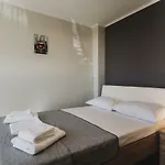 Lenti Street House Apartament *