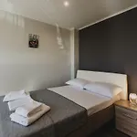 Lenti Street House Apartament *