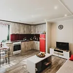 Lenti Street House Kallirákhi