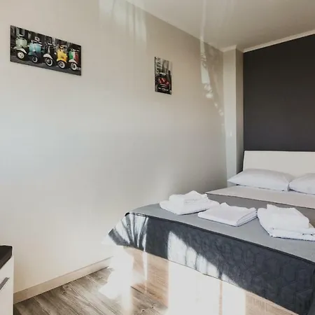 Apartamento Lenti Street House *
