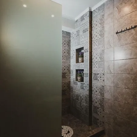 Lenti Street House Lägenhet