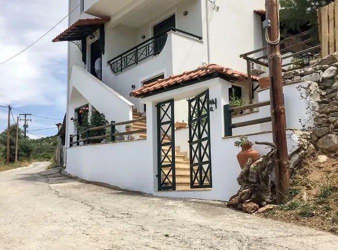 Lenti Street House *